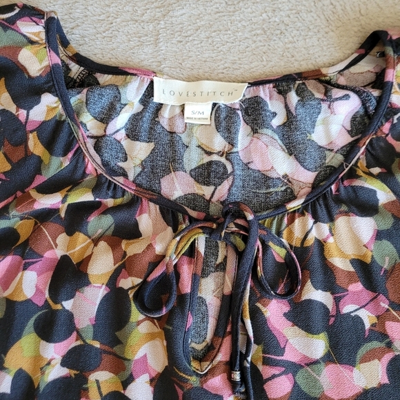 Lovestitch loose fitting rayon blouse size S/M - Picture 5 of 13